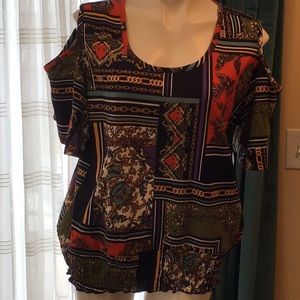 Goddess cold shoulder short sleeves floral top